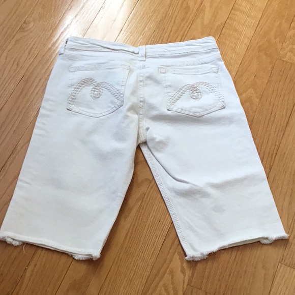 Mavi.  Fits like size6-8. Like new - Picture 2 of 3